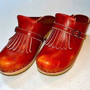 Vintage MIA wooden/leather clogs